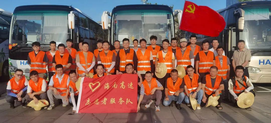 “报到！”人生就是博党员突击队驰援海口市大致坡镇